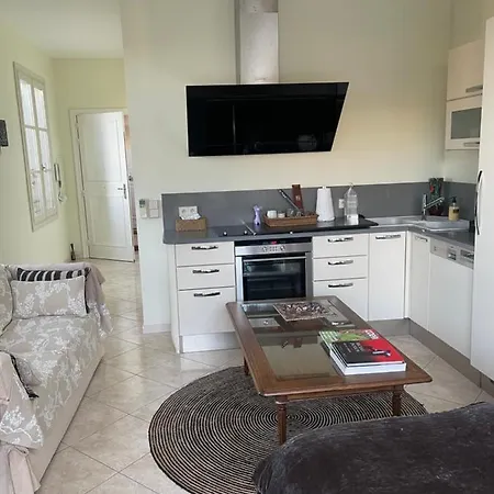 Magnifique Pool House à 2 Min De Monaco Appartement *