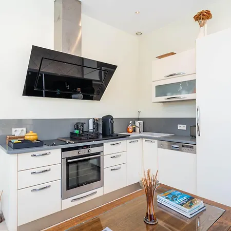 Appartement Magnifique Pool House à 2 Min De Monaco Roquebrune-Cap-Martin